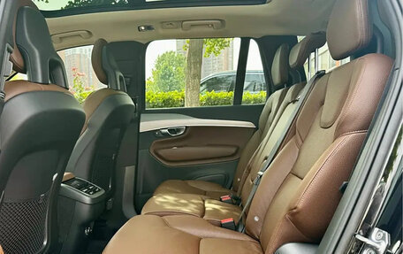 Volvo XC90 II рестайлинг, 2021 год, 3 800 000 рублей, 27 фотография