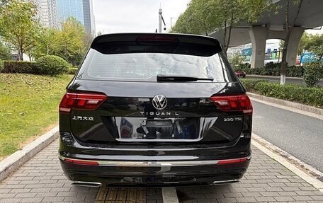 Volkswagen Tiguan II, 2021 год, 1 800 000 рублей, 5 фотография