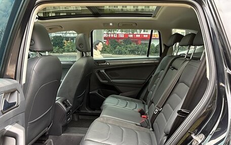 Volkswagen Tiguan II, 2021 год, 1 800 000 рублей, 16 фотография