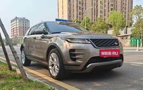 Land Rover Range Rover Evoque II, 2021 год, 2 400 000 рублей, 3 фотография