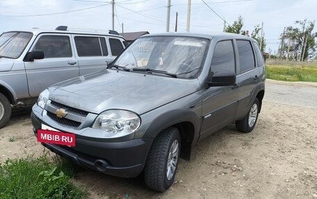 Chevrolet Niva I рестайлинг, 2012 год, 650 000 рублей, 2 фотография