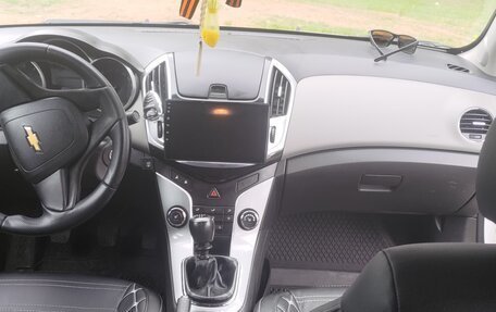 Chevrolet Cruze II, 2013 год, 1 050 000 рублей, 28 фотография