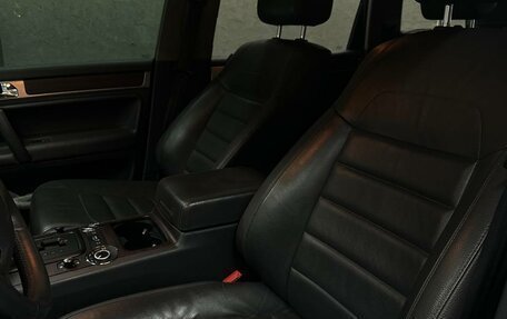 Volkswagen Touareg III, 2007 год, 1 600 000 рублей, 8 фотография