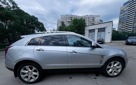 Cadillac SRX II рестайлинг, 2011 год, 1 300 000 рублей, 2 фотография