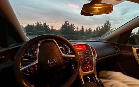 Opel Astra J, 2010 год, 500 000 рублей, 15 фотография