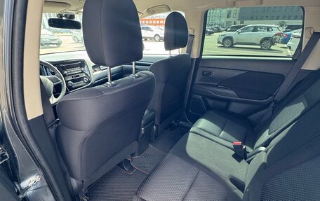 Mitsubishi Outlander III рестайлинг 3, 2019 год, 2 050 000 рублей, 11 фотография