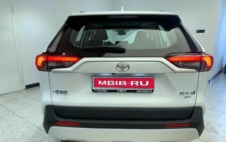 Toyota RAV4, 2025 год, 4 780 000 рублей, 6 фотография