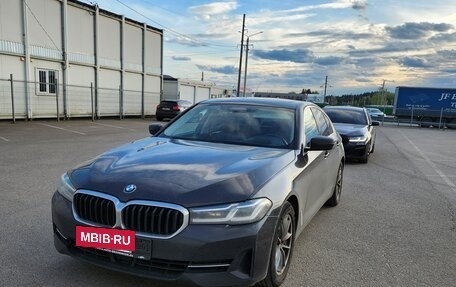 BMW 5 серия, 2021 год, 6 780 000 рублей, 3 фотография