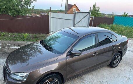 Volkswagen Jetta VI, 2013 год, 750 000 рублей, 5 фотография