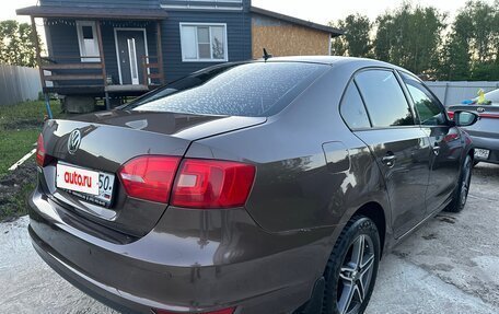Volkswagen Jetta VI, 2013 год, 750 000 рублей, 10 фотография