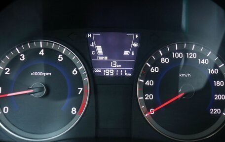 Hyundai Solaris II рестайлинг, 2011 год, 460 000 рублей, 13 фотография