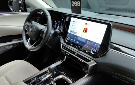 Lexus RX IV рестайлинг, 2023 год, 9 800 000 рублей, 23 фотография