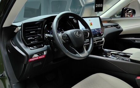 Lexus RX IV рестайлинг, 2023 год, 9 800 000 рублей, 14 фотография