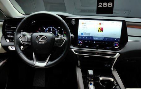 Lexus RX IV рестайлинг, 2023 год, 9 800 000 рублей, 26 фотография