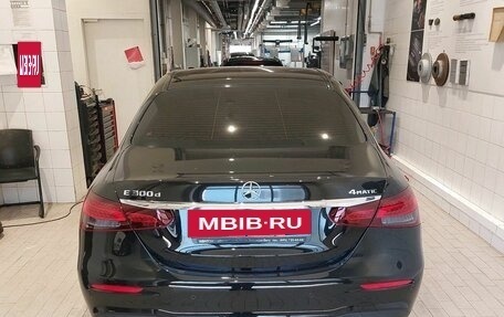 Mercedes-Benz E-Класс, 2022 год, 6 497 000 рублей, 6 фотография