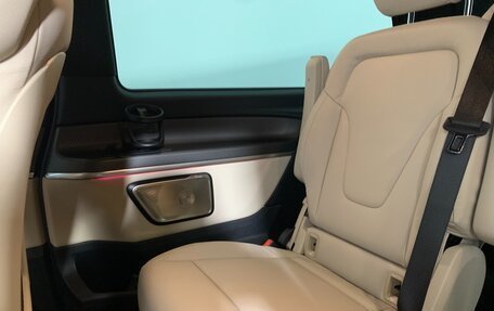 Mercedes-Benz V-Класс, 2024 год, 18 499 000 рублей, 24 фотография