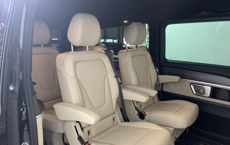 Mercedes-Benz V-Класс, 2024 год, 18 499 000 рублей, 32 фотография
