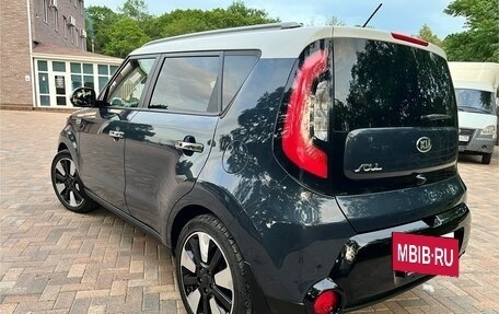 KIA Soul II рестайлинг, 2015 год, 1 415 000 рублей, 6 фотография