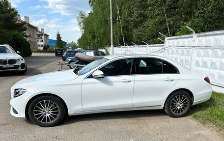 Mercedes-Benz E-Класс, 2017 год, 3 550 000 рублей, 3 фотография