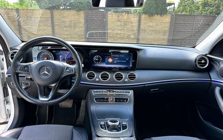 Mercedes-Benz E-Класс, 2017 год, 3 550 000 рублей, 11 фотография