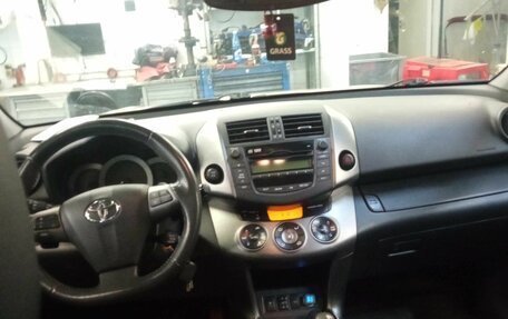 Toyota RAV4, 2011 год, 1 299 000 рублей, 5 фотография