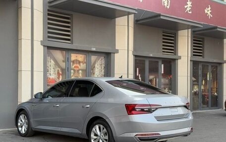 Skoda Superb III рестайлинг, 2021 год, 1 500 000 рублей, 6 фотография