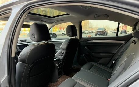 Skoda Superb III рестайлинг, 2021 год, 1 500 000 рублей, 17 фотография