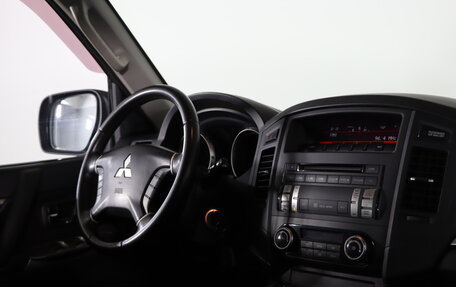 Mitsubishi Pajero IV, 2011 год, 1 639 990 рублей, 12 фотография