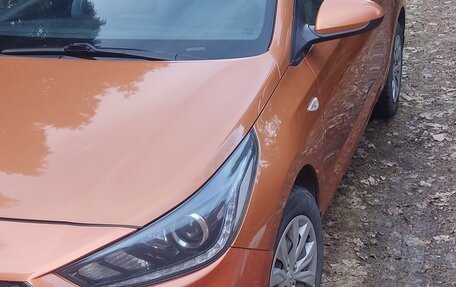 Hyundai Solaris II рестайлинг, 2018 год, 1 100 000 рублей, 3 фотография