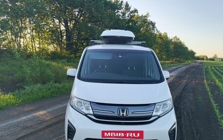 Honda Stepwgn IV, 2015 год, 1 780 000 рублей, 2 фотография