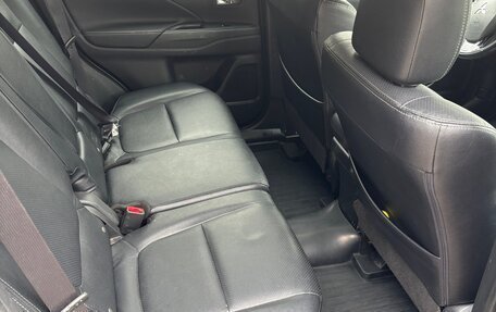 Mitsubishi Outlander III рестайлинг 3, 2016 год, 1 850 000 рублей, 18 фотография