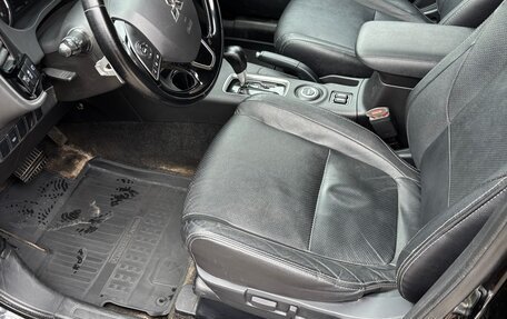 Mitsubishi Outlander III рестайлинг 3, 2016 год, 1 850 000 рублей, 20 фотография