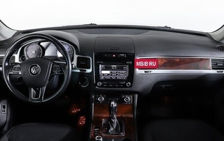 Volkswagen Touareg III, 2013 год, 1 400 000 рублей, 2 фотография