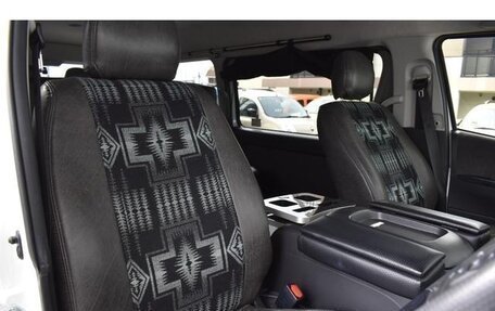 Toyota HiAce H200, 2021 год, 3 100 888 рублей, 17 фотография