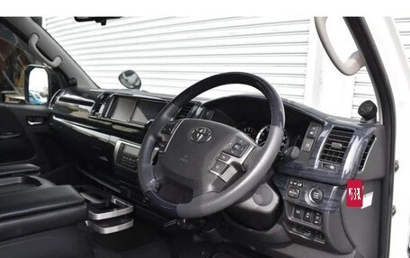 Toyota HiAce H200, 2021 год, 3 100 888 рублей, 15 фотография