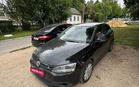 Volkswagen Jetta VI, 2012 год, 595 000 рублей, 3 фотография
