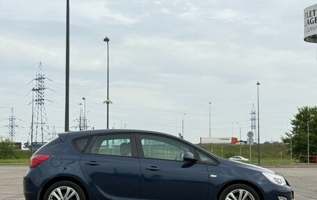 Opel Astra J, 2011 год, 710 000 рублей, 4 фотография