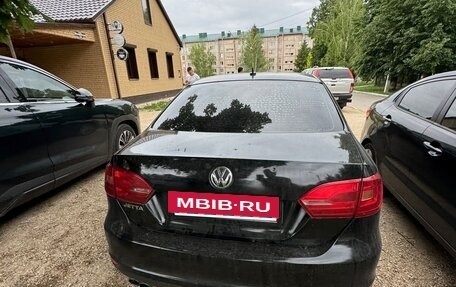 Volkswagen Jetta VI, 2012 год, 595 000 рублей, 5 фотография