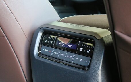 Toyota Land Cruiser Prado, 2024 год, 10 900 000 рублей, 13 фотография