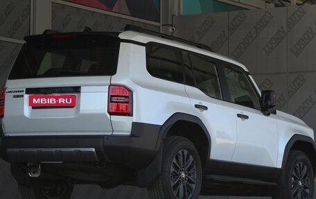 Toyota Land Cruiser Prado, 2024 год, 10 900 000 рублей, 3 фотография