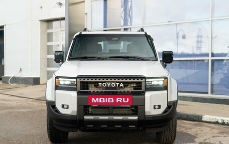 Toyota Land Cruiser Prado, 2024 год, 10 200 000 рублей, 2 фотография