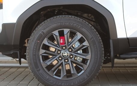 Toyota Land Cruiser Prado, 2024 год, 10 900 000 рублей, 22 фотография