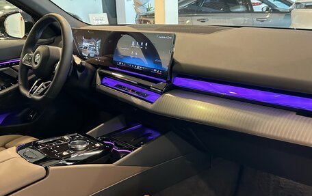 BMW 5 серия, 2024 год, 8 100 000 рублей, 27 фотография
