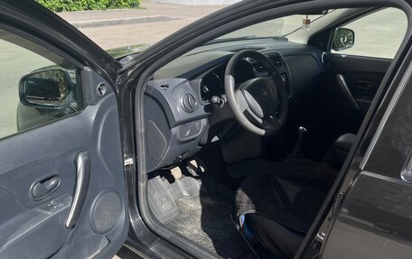 Renault Logan II, 2016 год, 660 000 рублей, 12 фотография