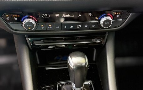 Mazda 6, 2018 год, 2 390 000 рублей, 20 фотография