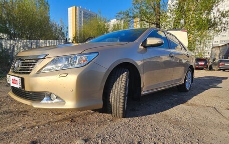 Toyota Camry, 2012 год, 2 020 000 рублей, 2 фотография