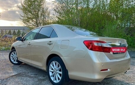 Toyota Camry, 2012 год, 2 020 000 рублей, 5 фотография