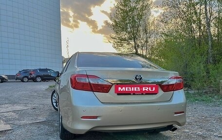 Toyota Camry, 2012 год, 2 020 000 рублей, 10 фотография