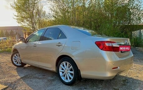 Toyota Camry, 2012 год, 2 020 000 рублей, 26 фотография