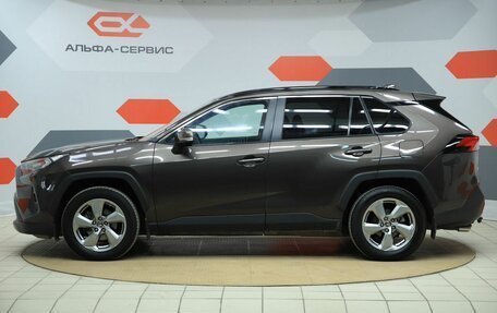 Toyota RAV4, 2020 год, 2 990 000 рублей, 8 фотография